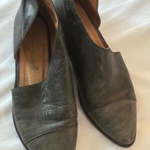 Free People cut out pointed flats
